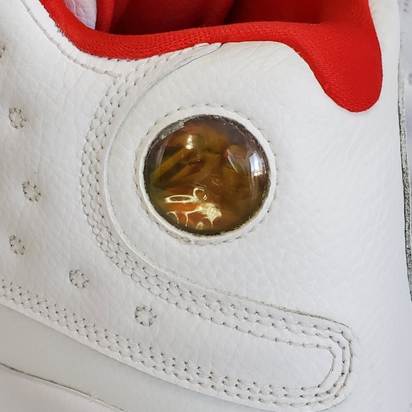 Air Jordan 13 Retro History of Flight - Picture 9 of 11